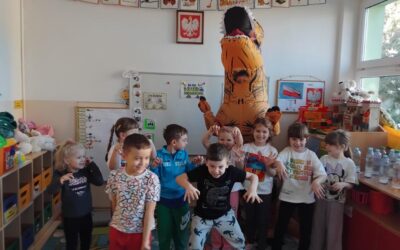 DZIEŃ DINOZAURA